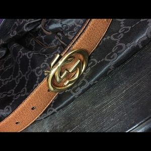 Authentic reversible Gucci belt